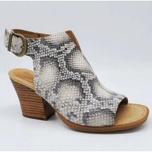 Børn Moraine Sandal In‎ White Snake Print Leather 6M